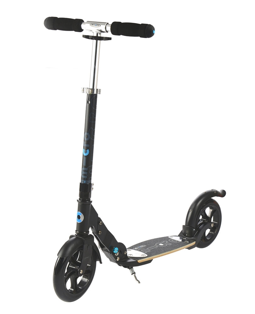 Micro Flex+ Matte Black Scooter
